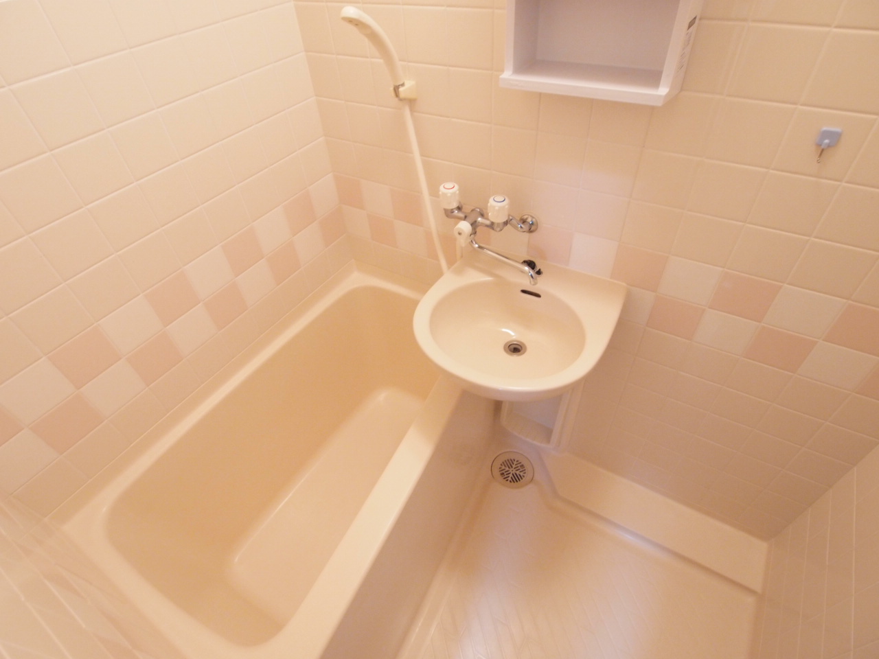 Bath. Bathing will get tired that you can comfortably ☆