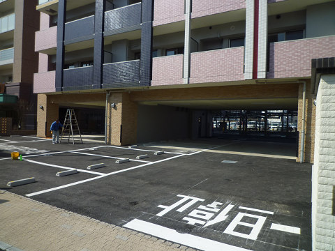 Parking lot
