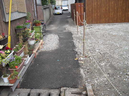 Local photos, including front road. Local land photo