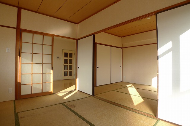 Living and room