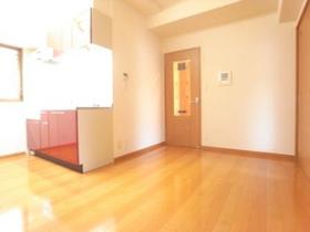 Kitchen. Spacious dining space