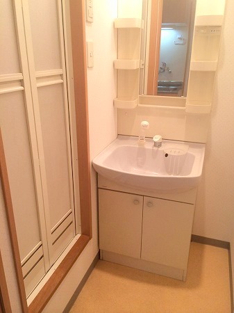Washroom. There is also a dressing room ☆