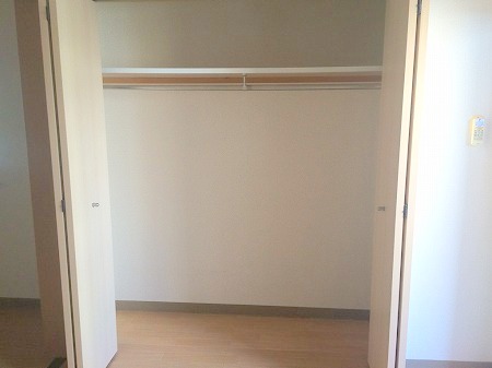 Receipt. Hiroi closet