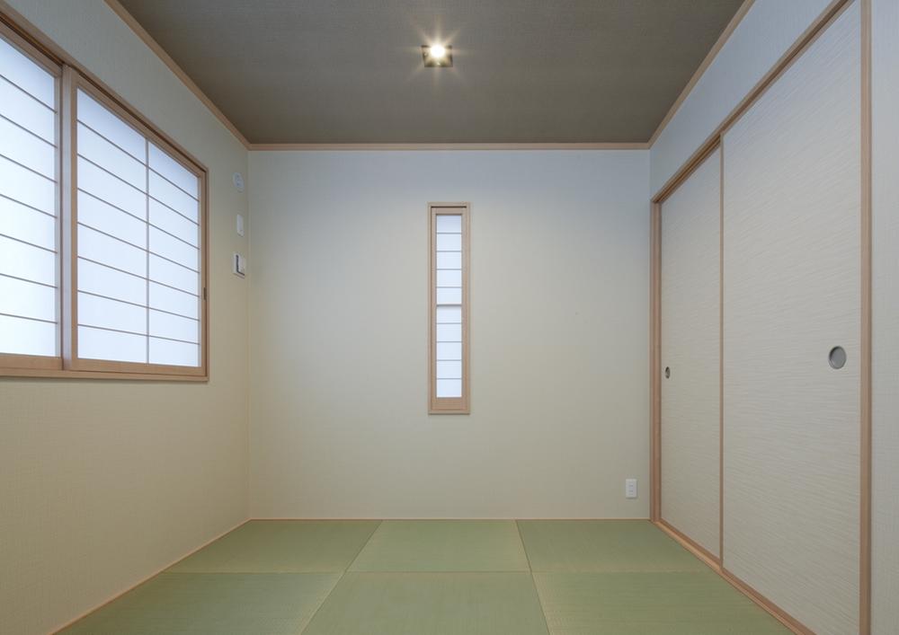 Non-living room. Japanese-style room (the inner shoji ・ Yukimi shoji)