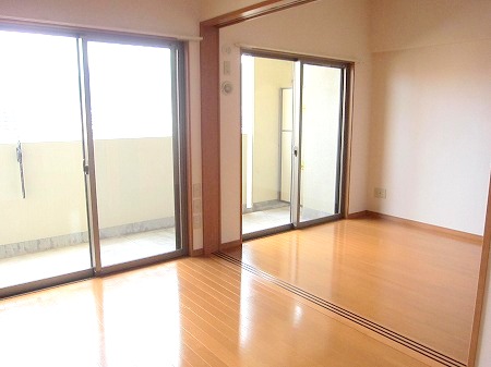 Living and room