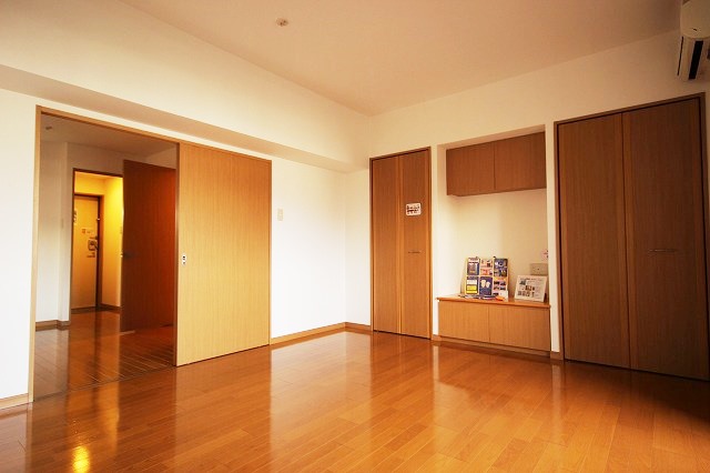 Living and room