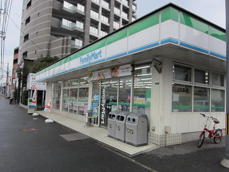 Convenience store. FamilyMart Ogura Tomino Kuchiten up (convenience store) 155m