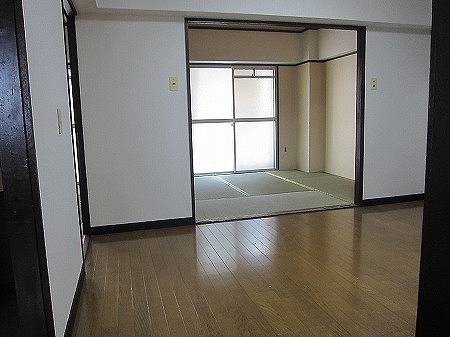 Living and room