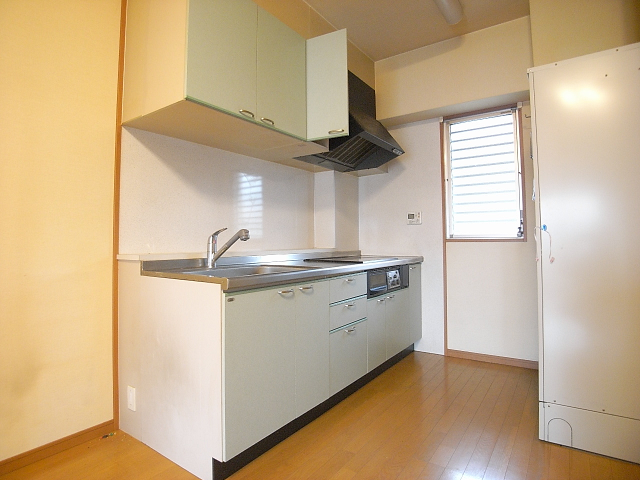 Kitchen. No worry about the fire because IH cooking heater