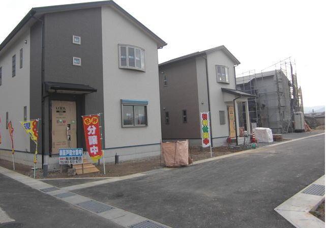 Local photos, including front road