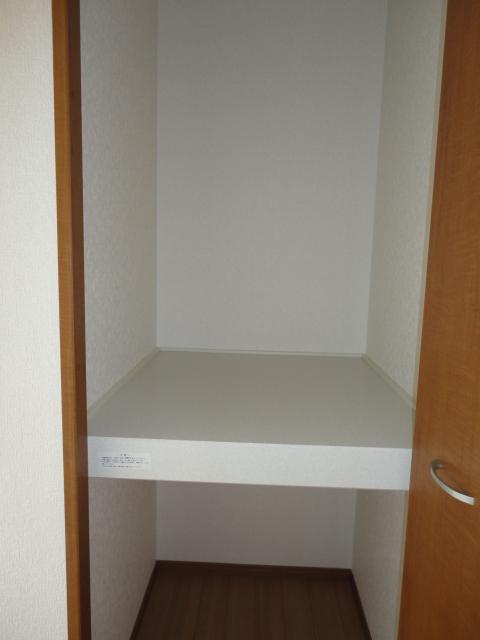 Receipt. It is a storage space on the second floor.