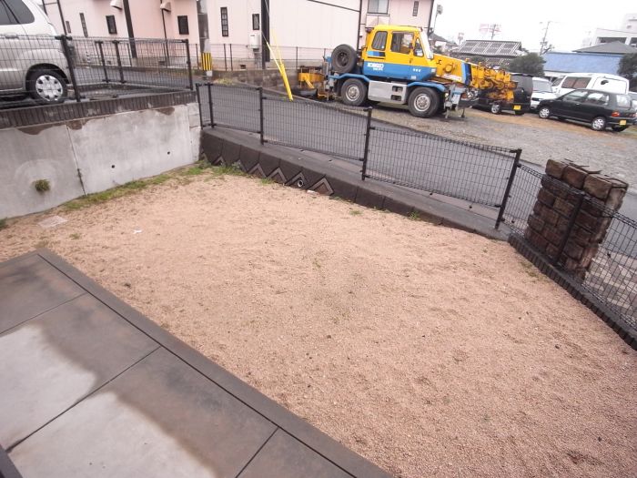 Garden. 1F is a dedicated garden