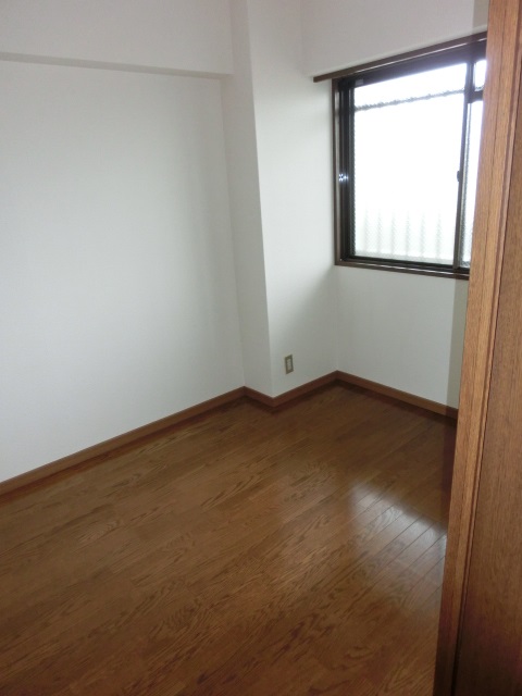 Living and room. Western-style 1