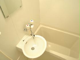 Bath. Floor plan of the room might be somewhat different.