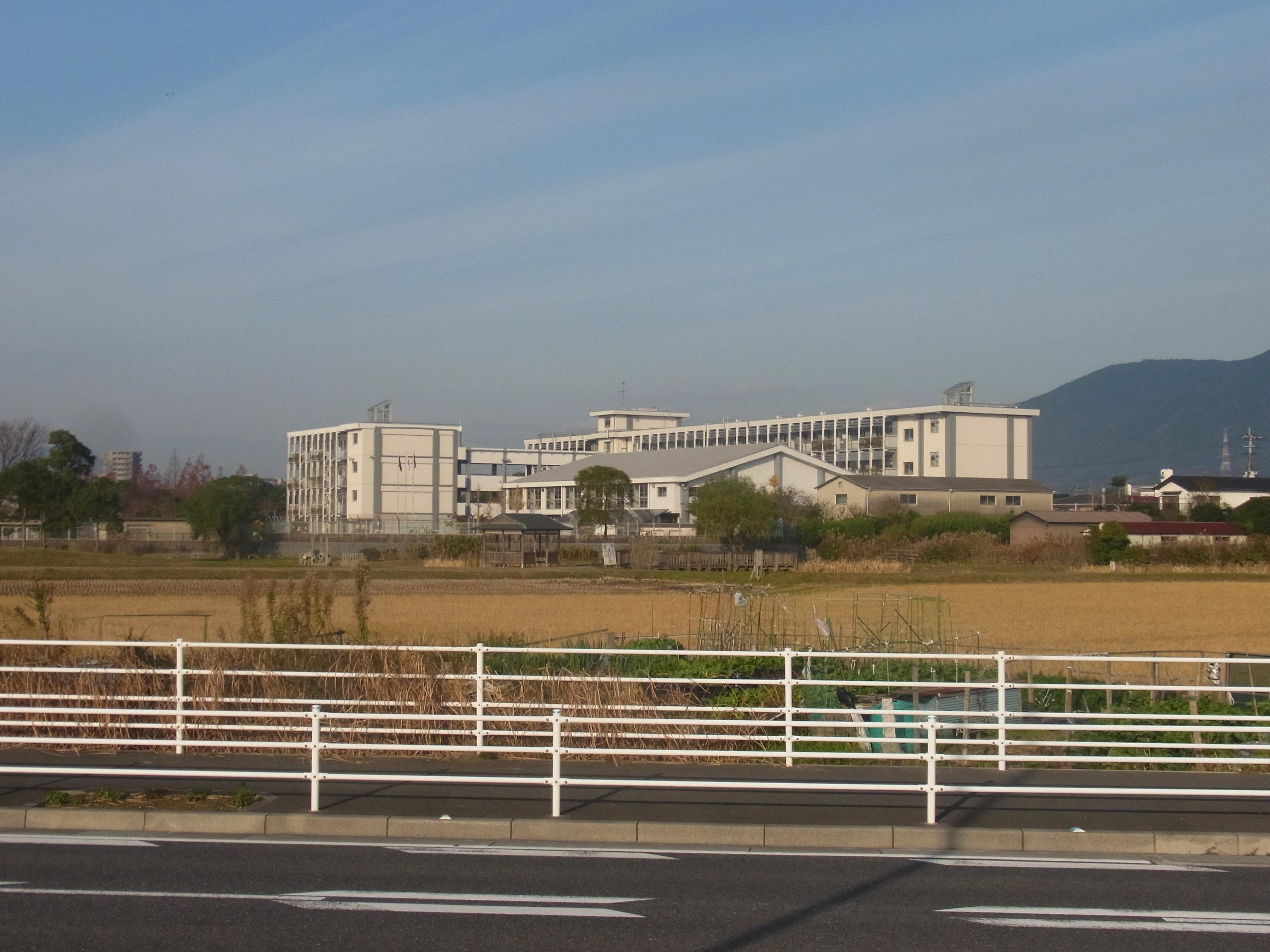 Primary school. Sonehigashino up to elementary school (elementary school) 1062m