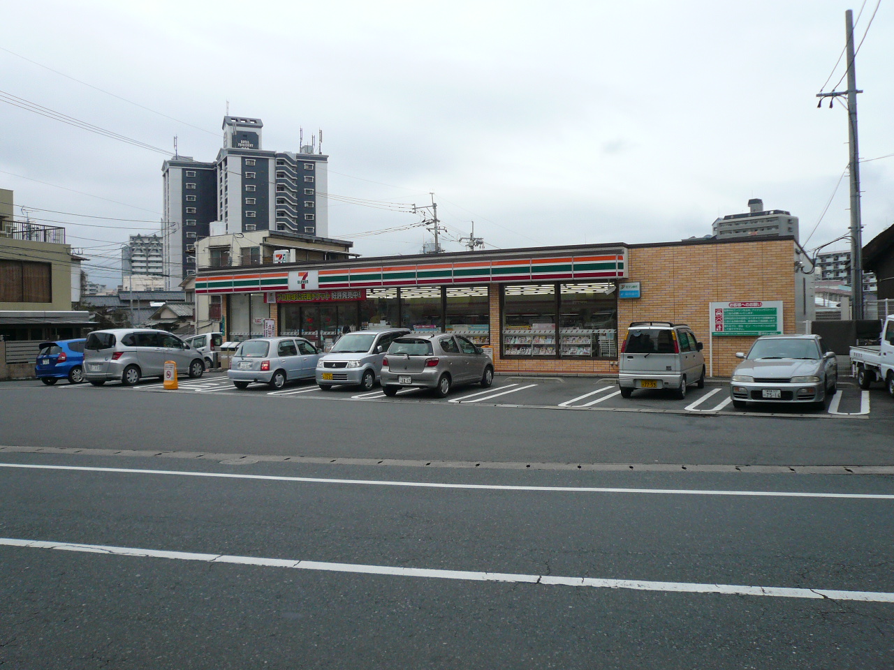 Convenience store. Seven-Eleven Kokura how 1-chome to (convenience store) 143m