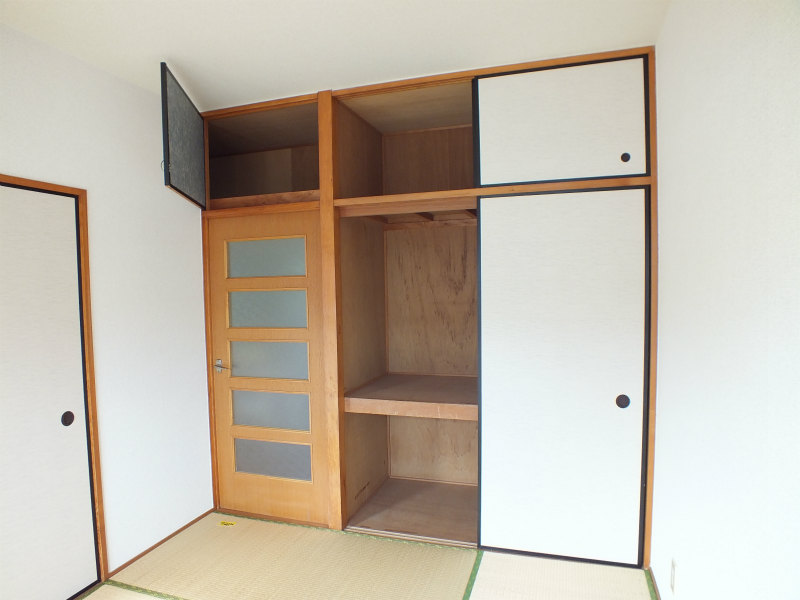 Receipt. Storage to be included a lot of luggage ☆