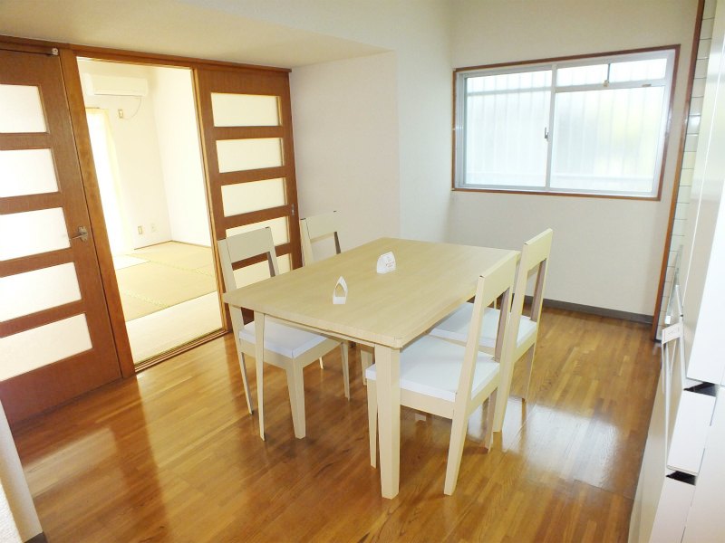 Living and room. Living important place for the family! "! "!