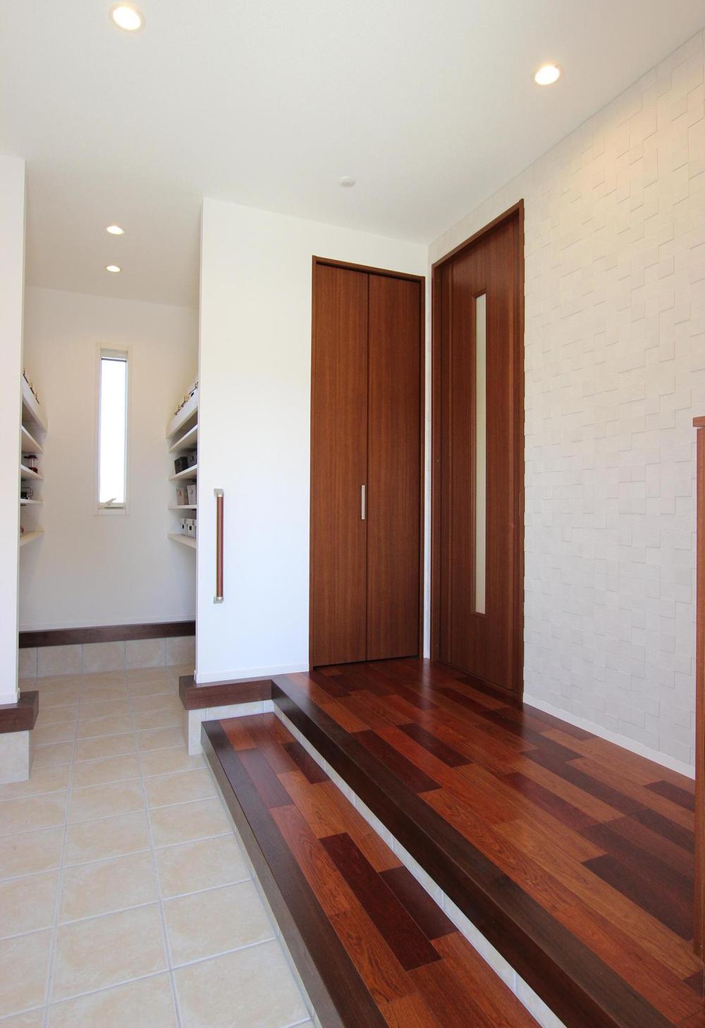 Entrance. 12-18_ entrance & Shikidai