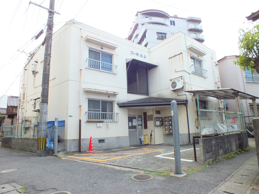 Building appearance. appearance