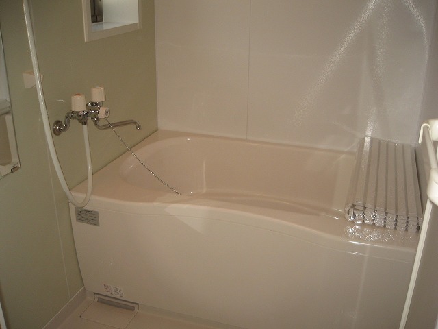 Bath. Bus with very glad add-fired function. It is economical! !