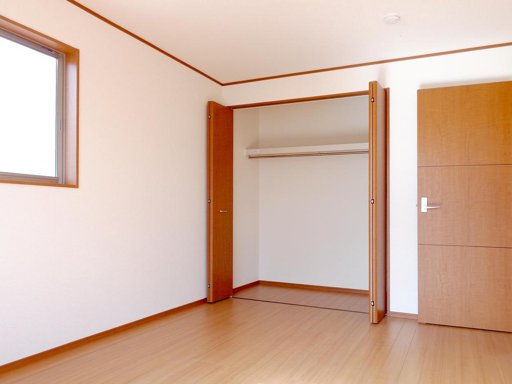 Non-living room. A storage plenty of closet Western-style.