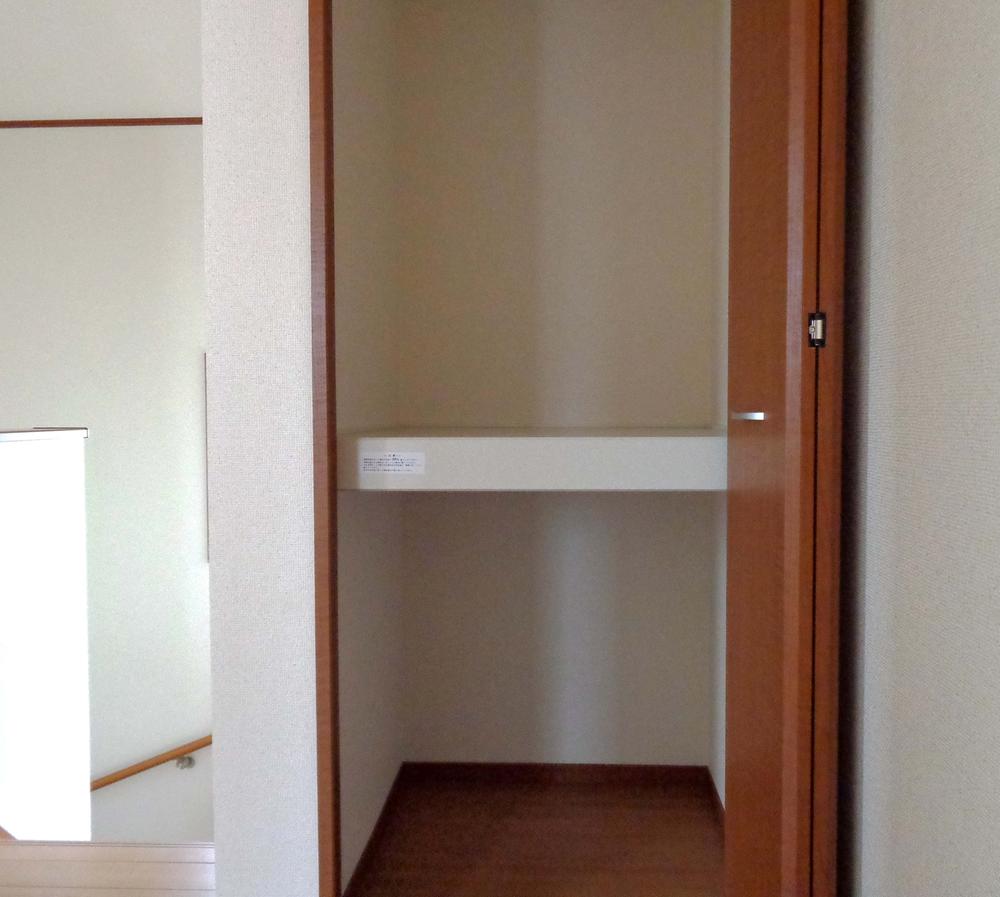 Receipt. Located on the second floor, It is storage space.