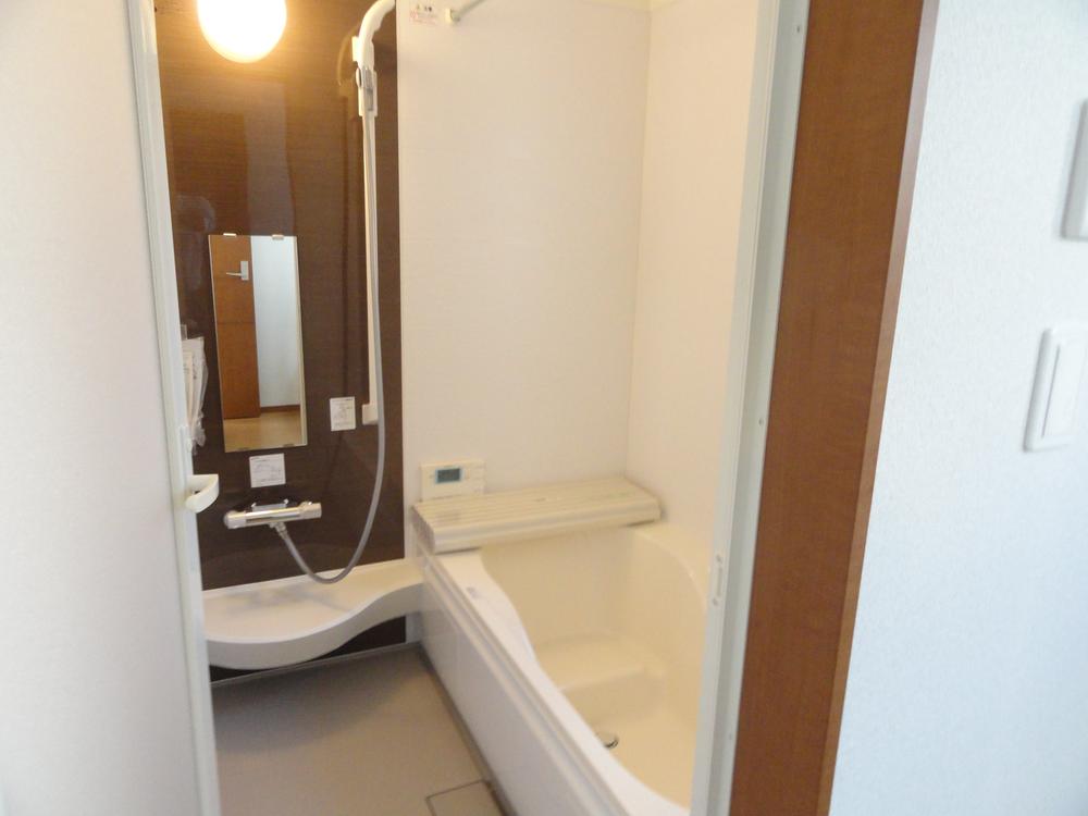 Bathroom. ☆ Image is a photograph at the time of completion ☆