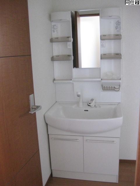 Same specifications photos (Other introspection)