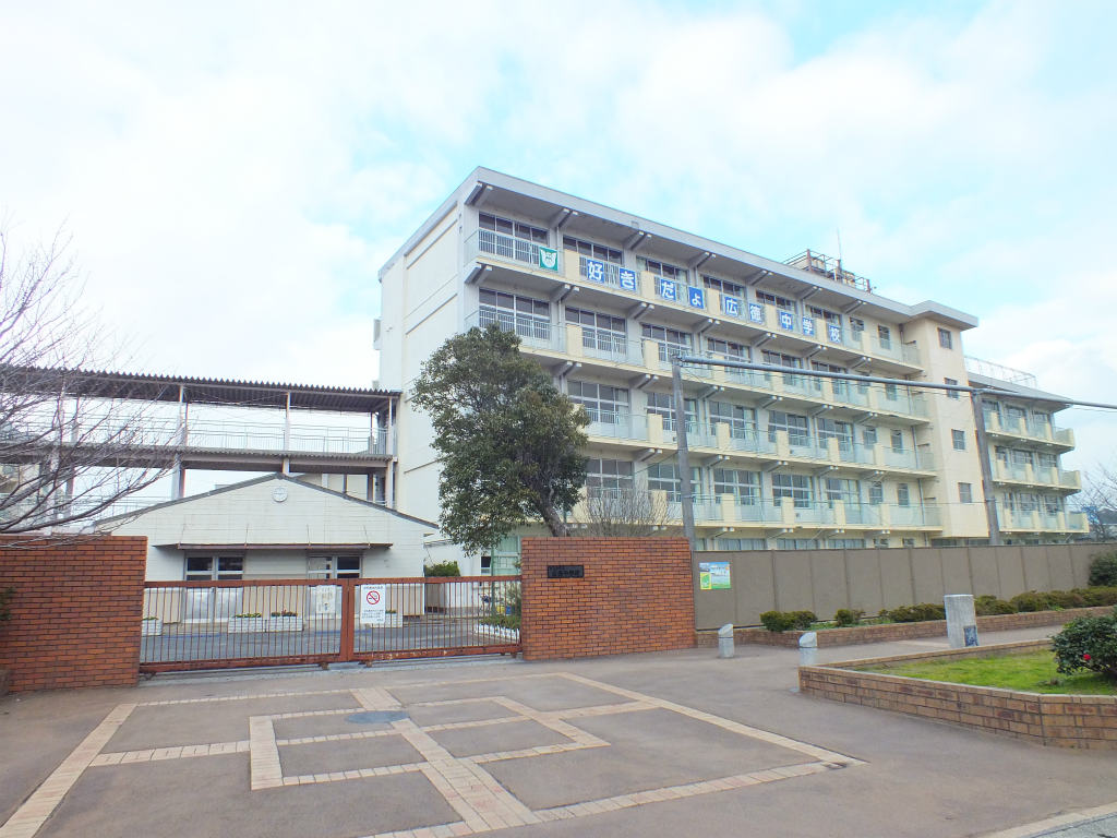 Junior high school. Hironori 735m until junior high school (junior high school)