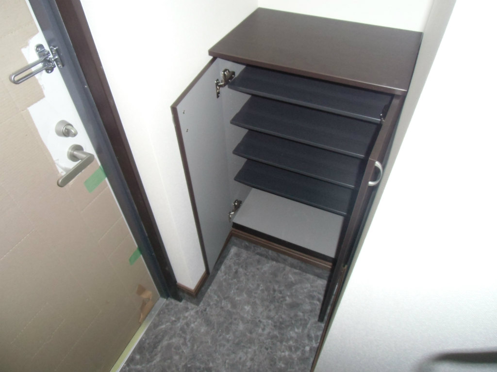 Receipt. Produce a stylish entrance and high capacity