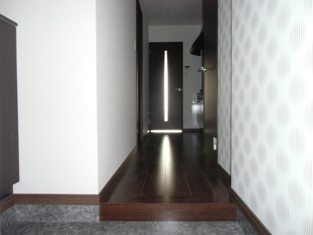 Entrance. This size that would put anything on the storage mole