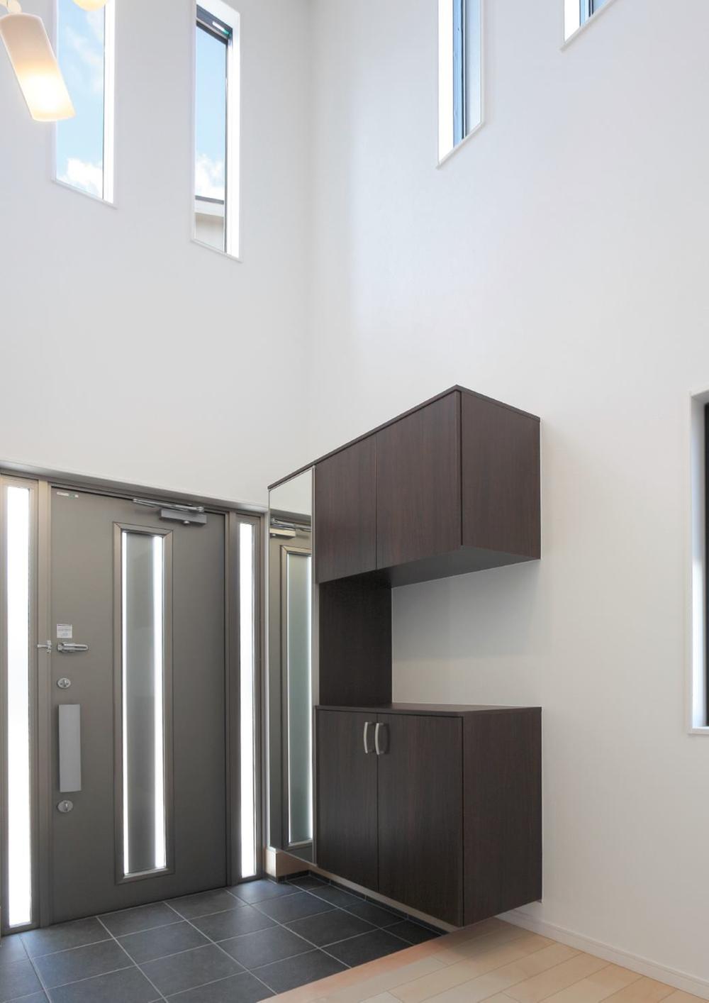 Building plan example (introspection photo). Entrance Hall to become the face of the house! Us carry a refreshing light and warmth!