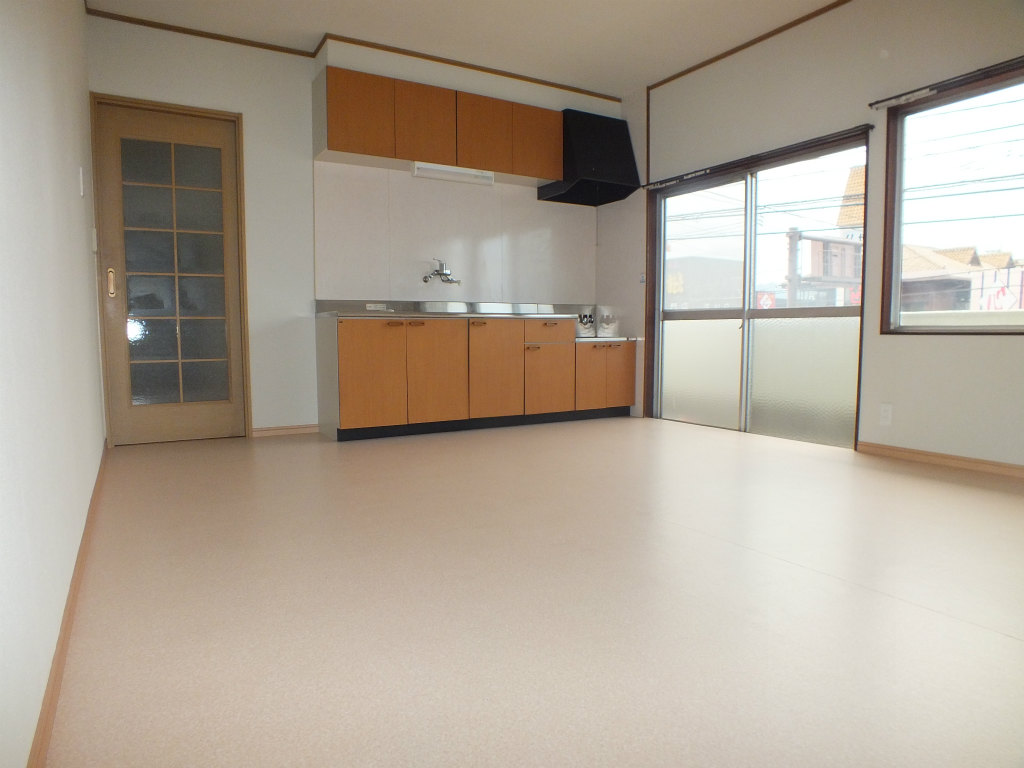 Living and room. Everyone in the fun meal can be! living ☆