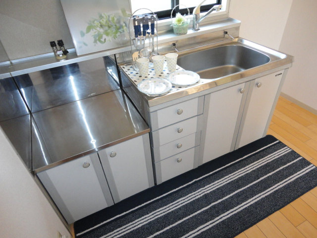 Living and room. Kitchen