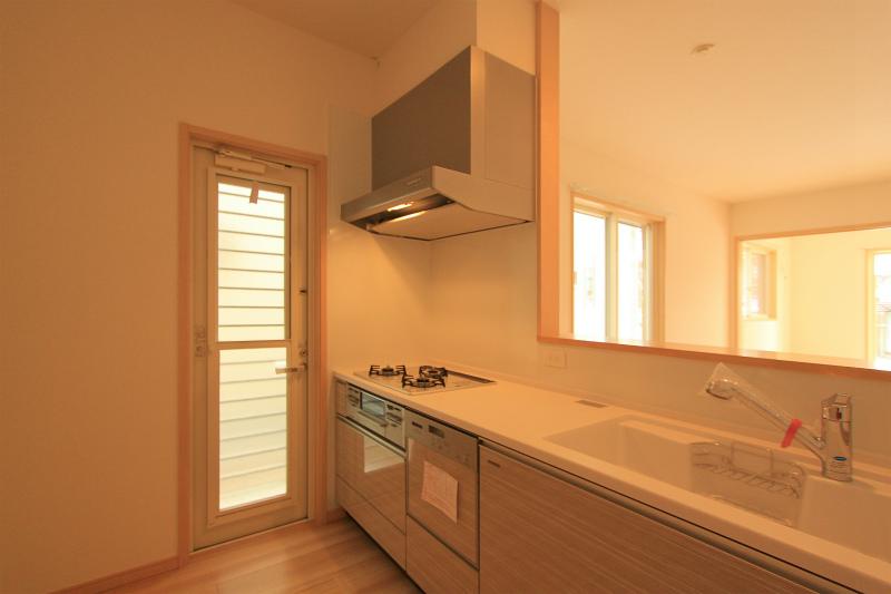 Kitchen. 2013 November 20, shooting