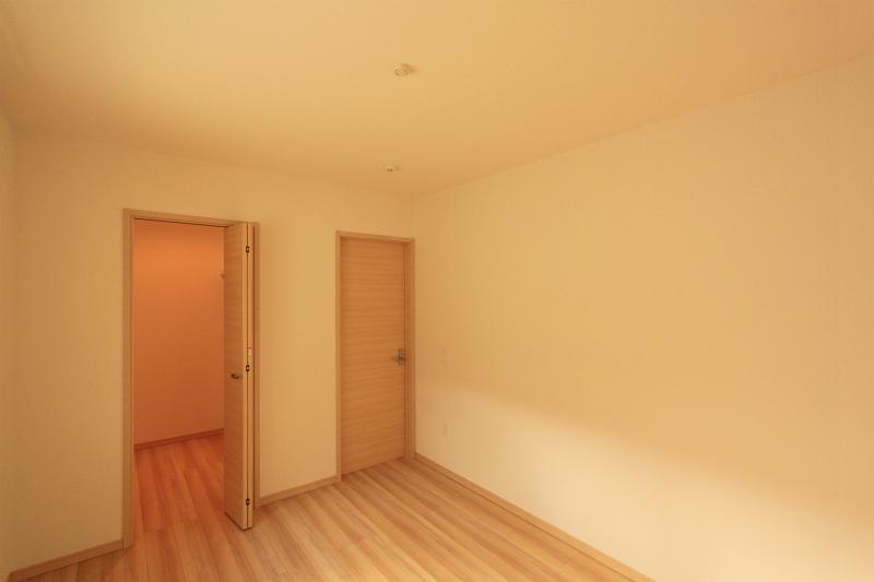 Non-living room. 2013 November 20, shooting