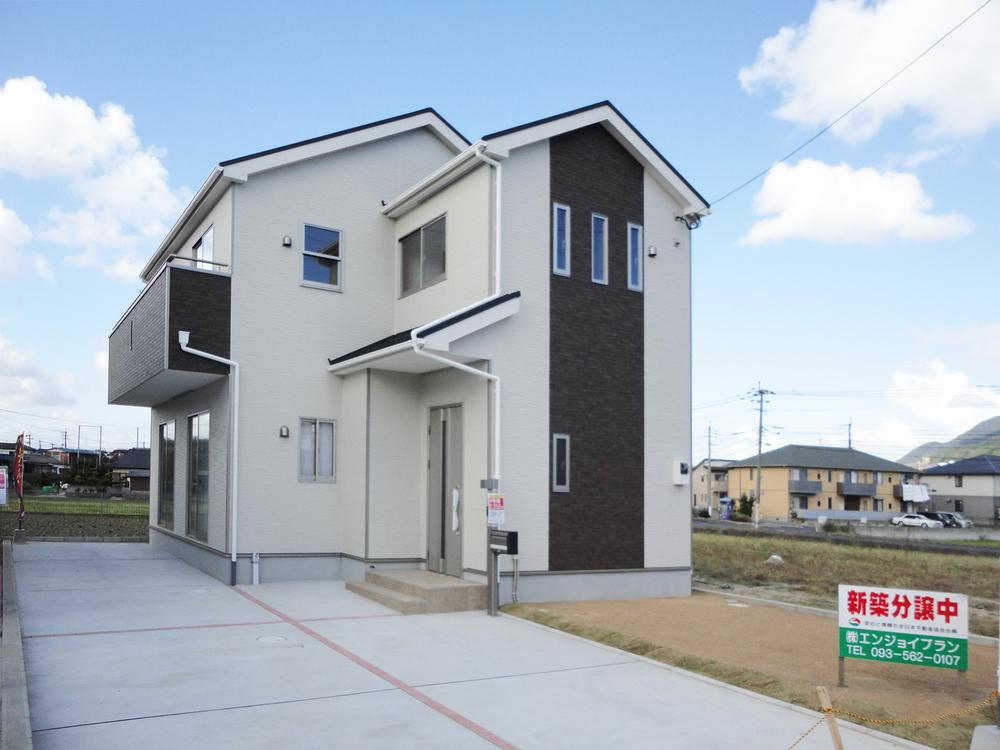 Local appearance photo. Completion. It is during the open house performed daily. By all means please see once.