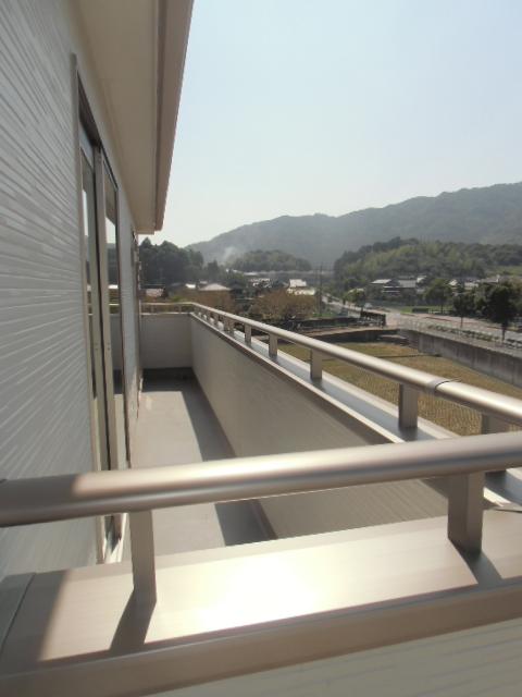 Balcony. Local (September 2013) Shooting