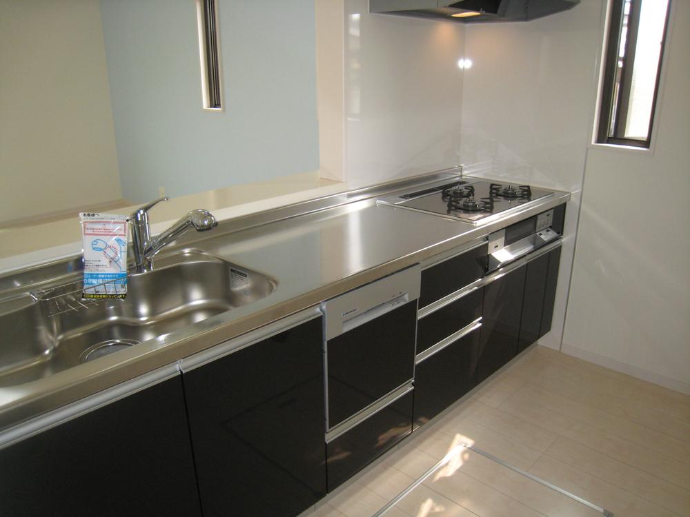 Kitchen.  ■ Counter Kitchen!  Dishwasher ・ With water purifier