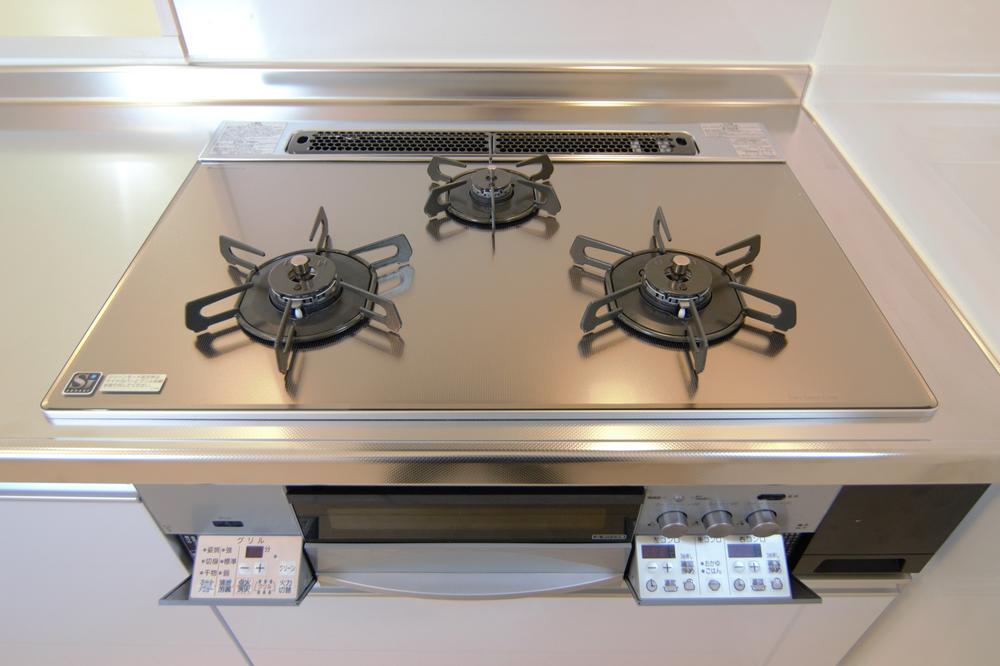 Kitchen.  ■ Making it very easy to use.