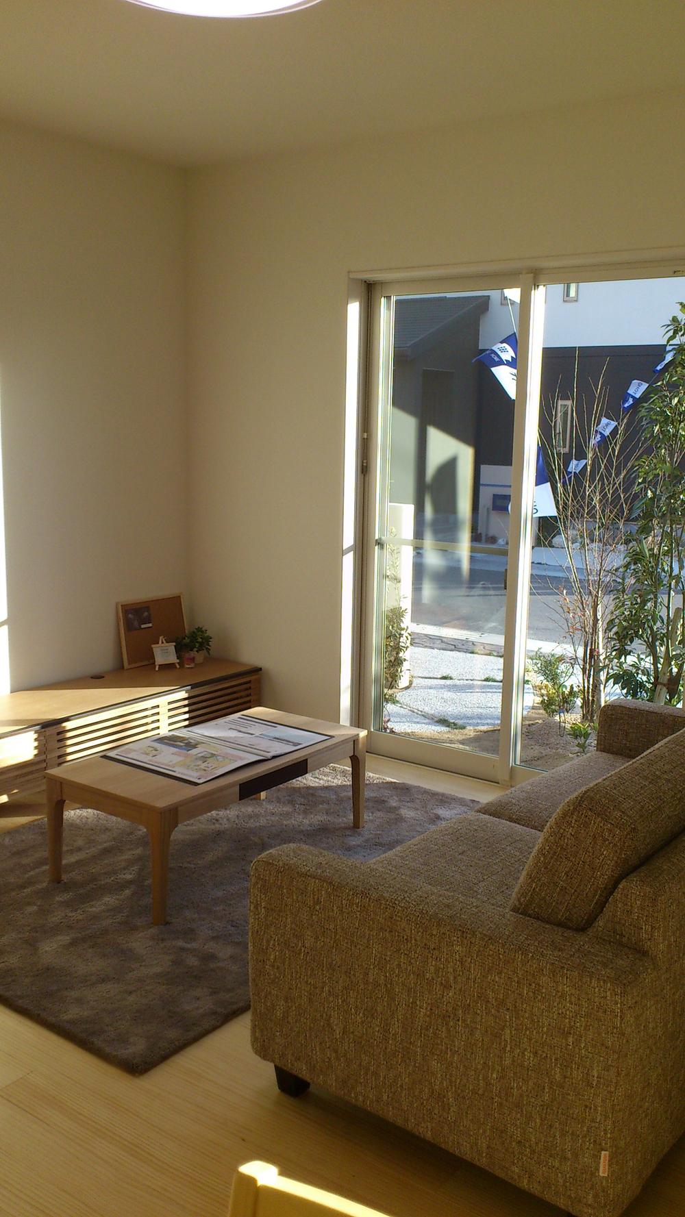 Living. 6 Gochi living (January 2013 shooting)