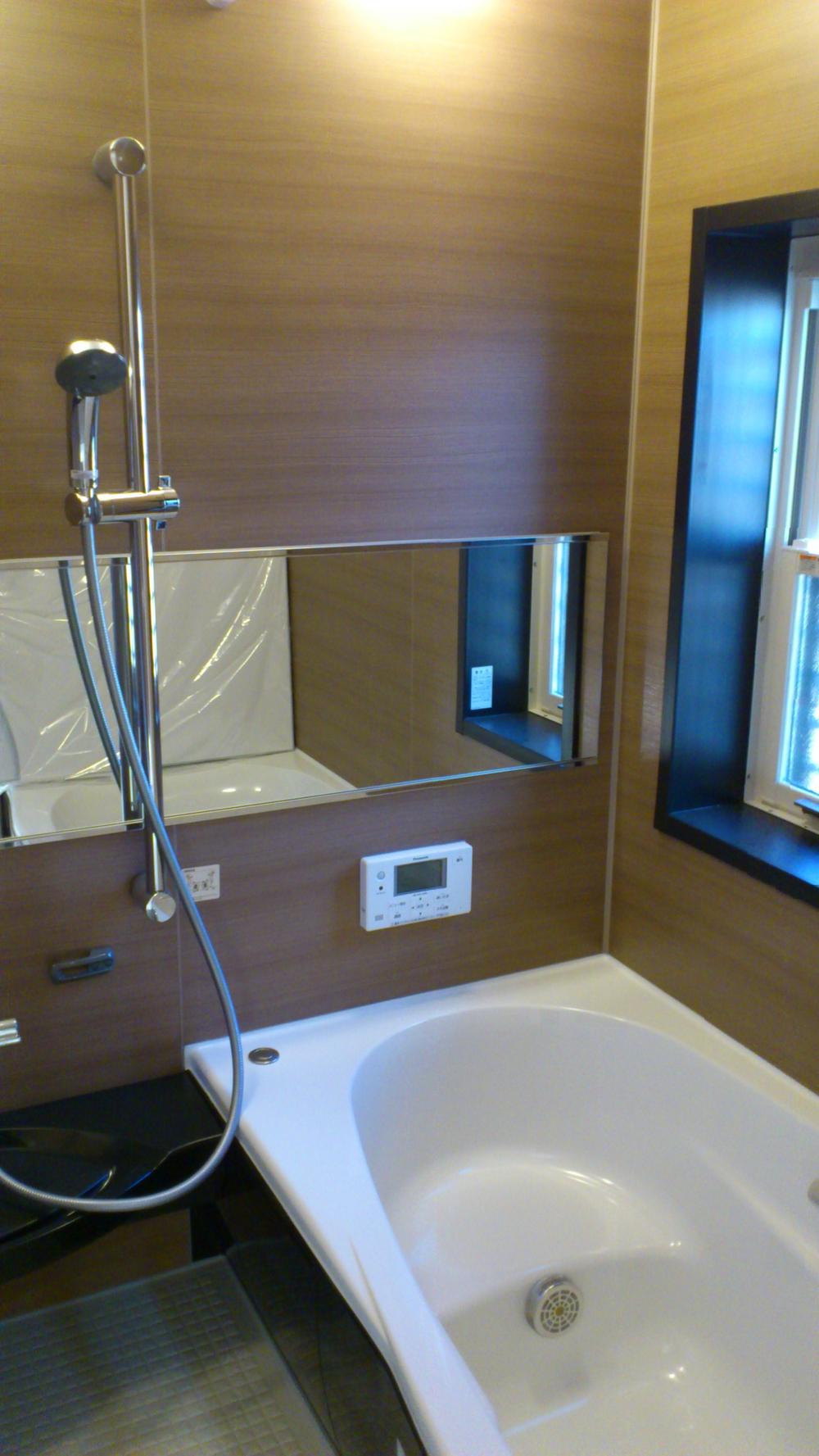 Bathroom. No. 6 place bathroom (January 2013 shooting)