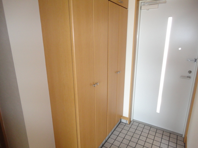 Entrance. Twin storage ☆ What customers will also be pleased from the entrance (^^)