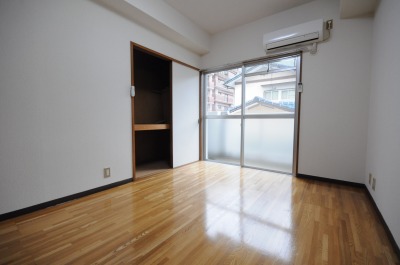 Other room space. Room (2)