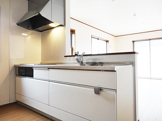 Same specifications photo (kitchen). This is a system kitchen of the same specification.