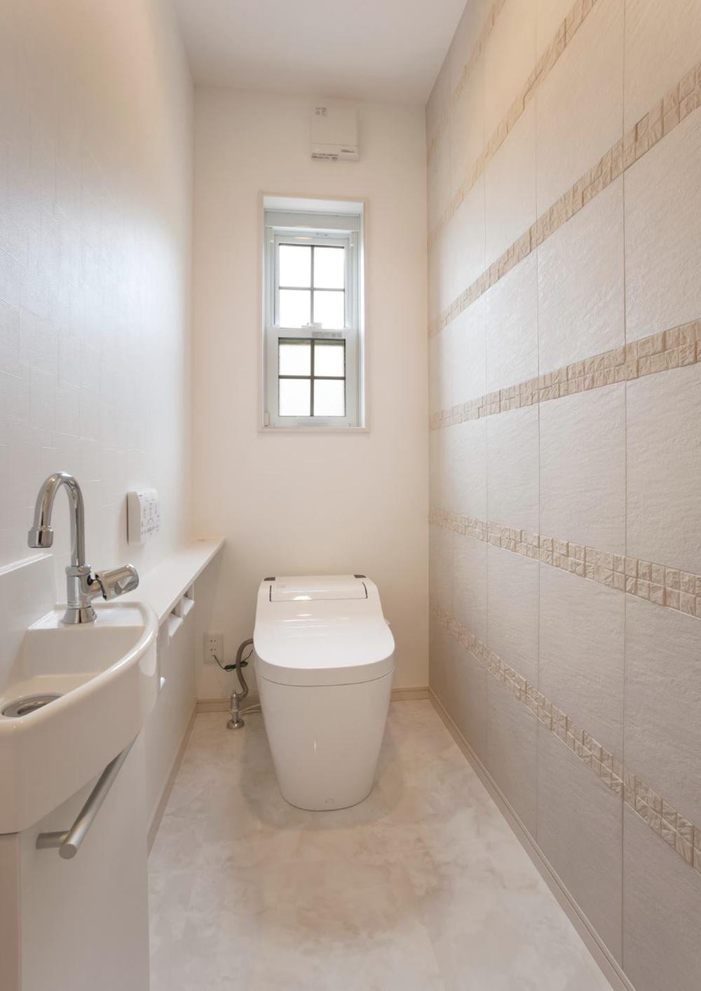 Model house photo. Eco-carat of vogue on one side now. We pursued the design up to the toilet.