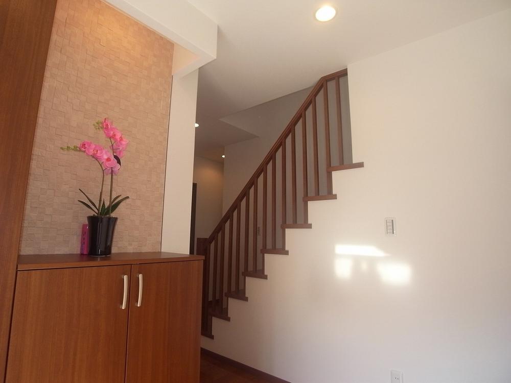 Entrance. Local (10 May 2013) Shooting