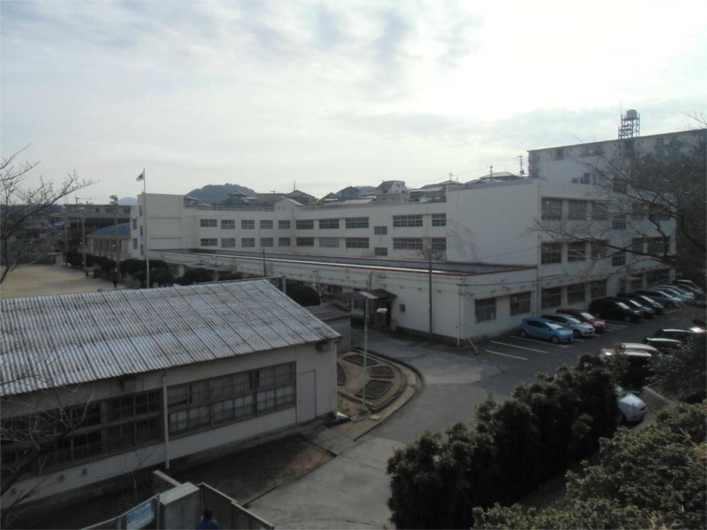 Junior high school. 832m until Otani junior high school (junior high school)
