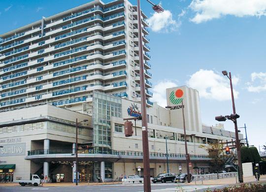 Supermarket. Sanribu to Wakamatsu 744m